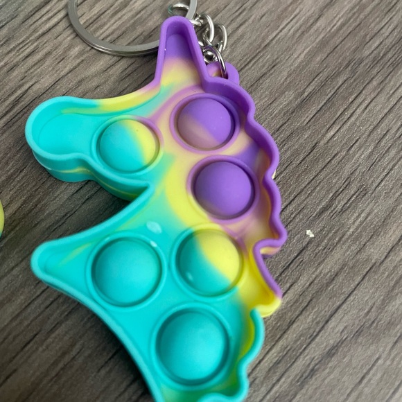 Colorful Pop It Keychains - Picture 2 of 10